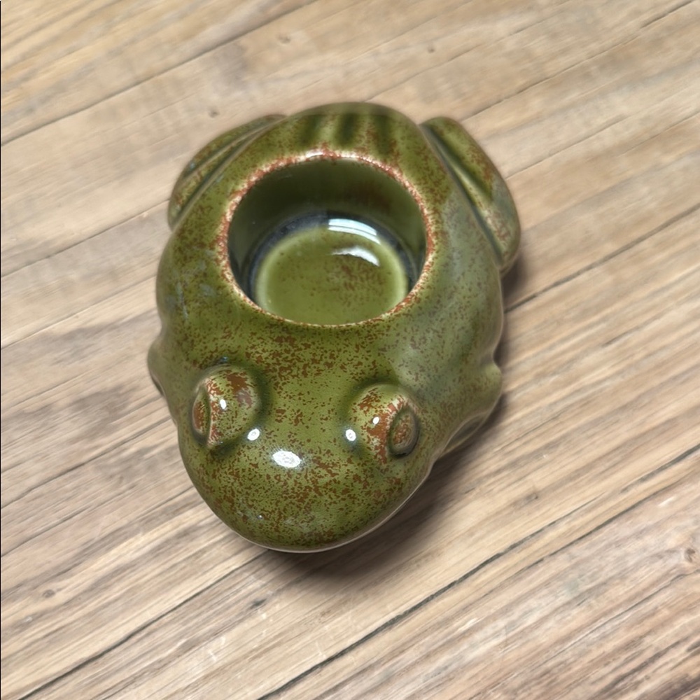 PartyLite Green Frog Reptile Tealight Candle Holder
